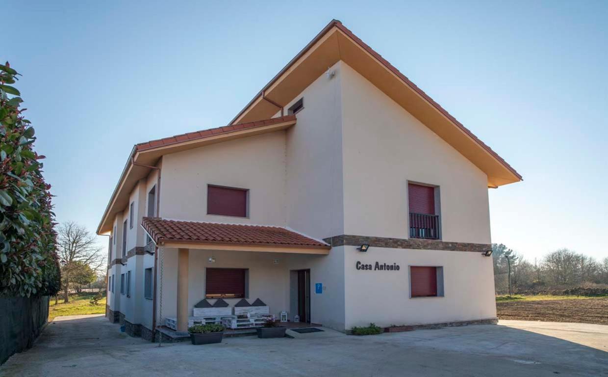 Pension Casa Antonio Pantón Eksteriør billede