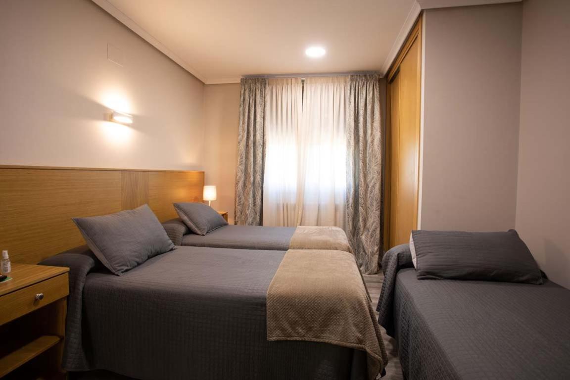 Pension Casa Antonio Pantón Eksteriør billede