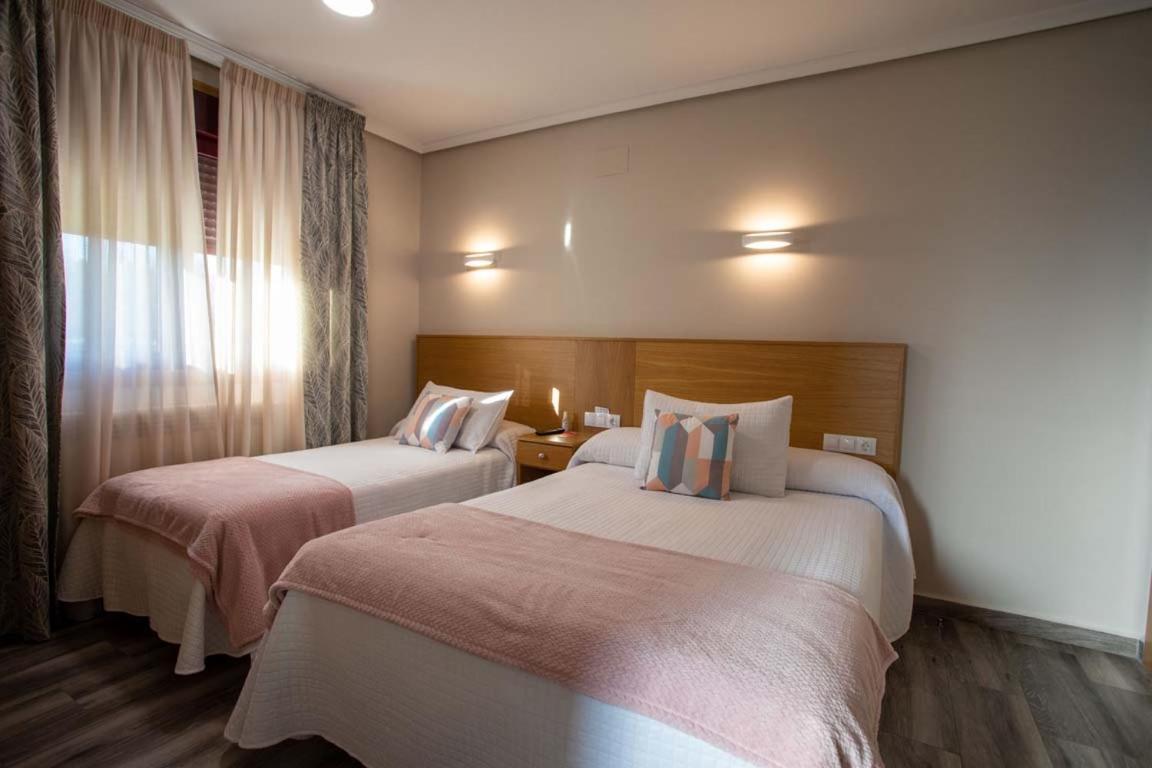 Pension Casa Antonio Pantón Eksteriør billede